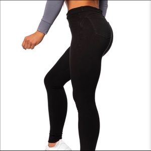 NWT - 360 degree contour fit jeans